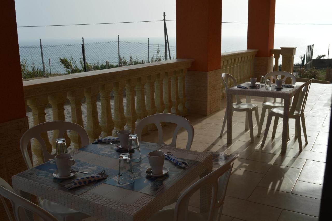 Bed and Breakfast Carrubella Santa Zita Ліката Екстер'єр фото