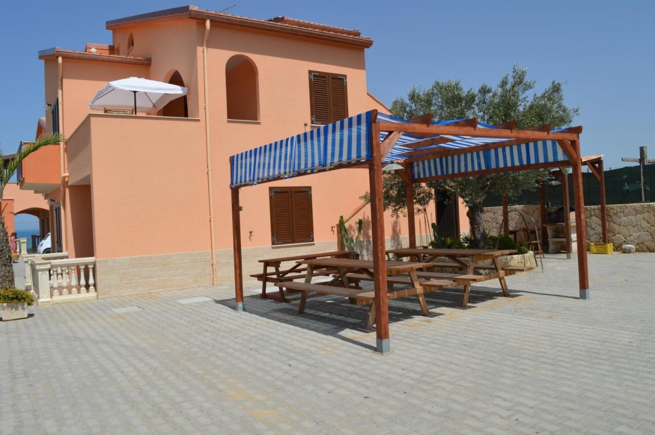 Bed and Breakfast Carrubella Santa Zita Ліката Екстер'єр фото