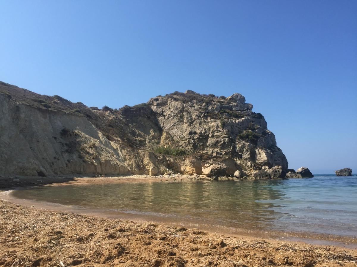 Bed and Breakfast Carrubella Santa Zita Ліката Екстер'єр фото